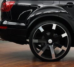 Giovanna Andros Wheels on Audi-Q7